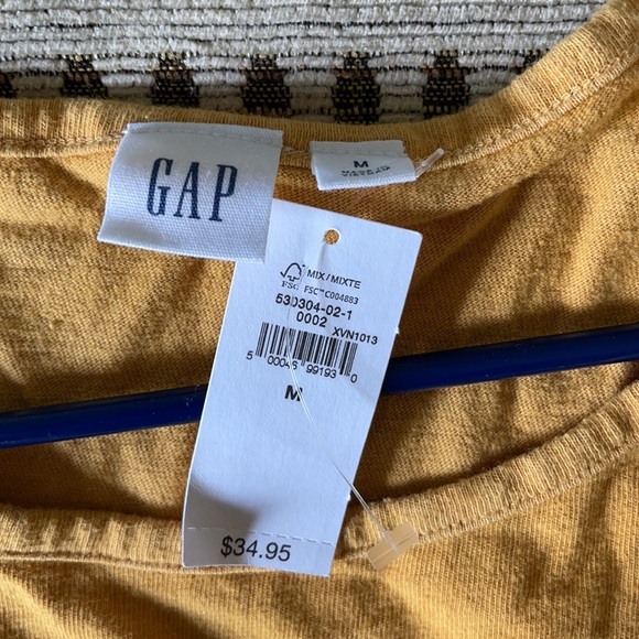 Yellow Top - Picture 3 of 3